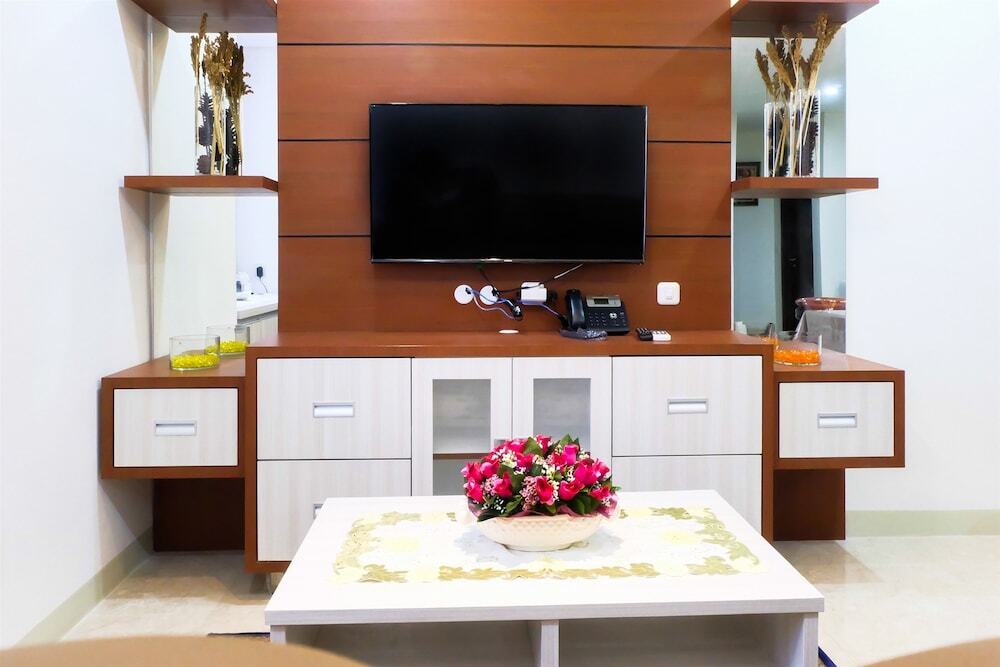 Джакарта: Luxury Lavenue Apartment