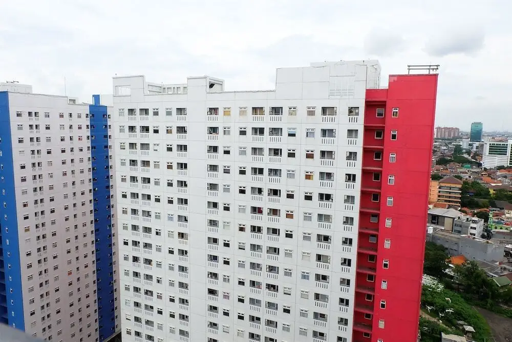 Modern Studio Apartment 27 On Top Of Green Pramuka Mall — фото 1