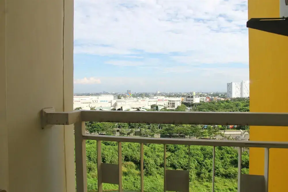 Бекаси: Furnished Studio Apartment @ The Springlake Summarecon