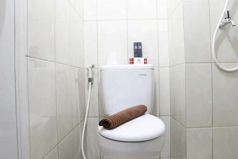 Бекаси: Furnished Studio Apartment @ The Springlake Summarecon