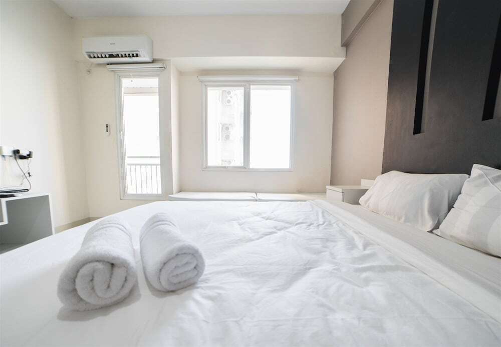 Бандунг: Cozy Studio @ Galeri Ciumbuleuit 2 with Pool View By Travelio