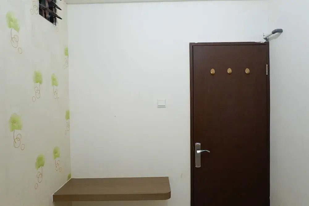 Джакарта: Puri Park View Apartment with Balcony