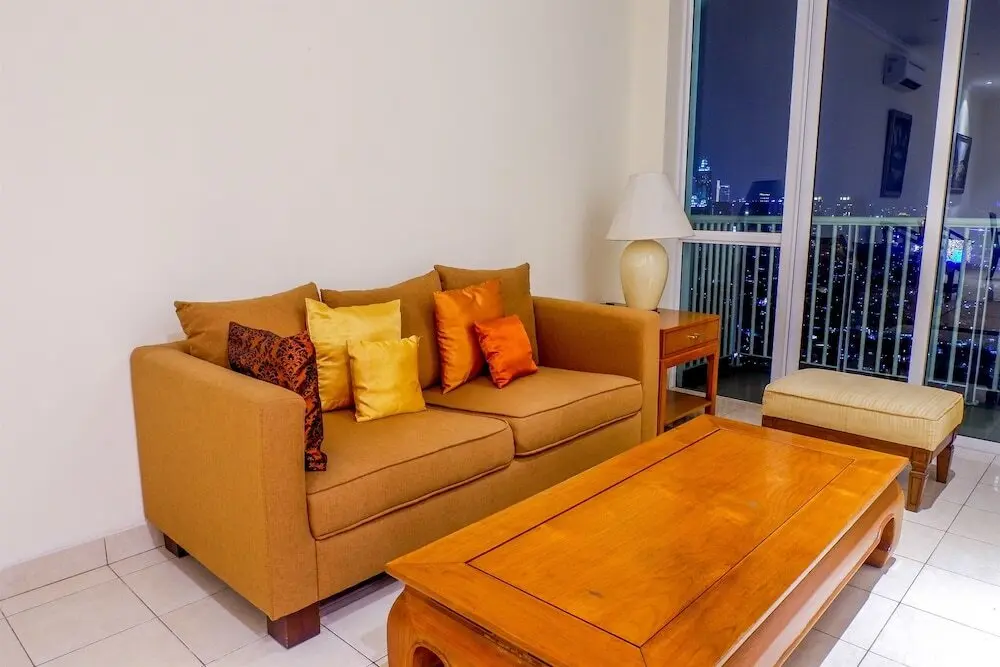 Джакарта: Premium Location Ambasador 2 Apartment