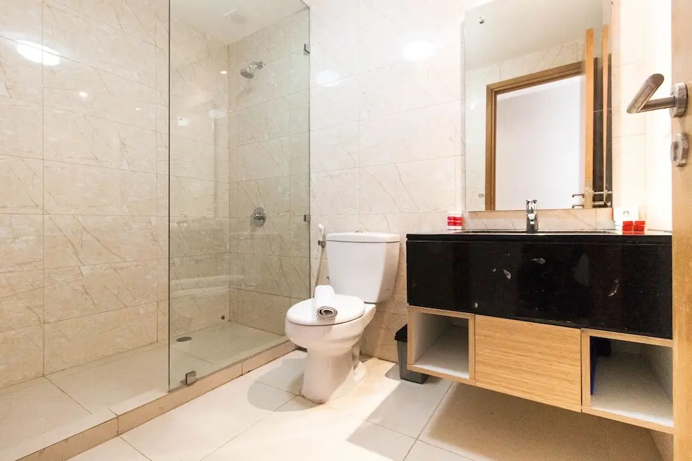 Джакарта: Huge the Mansion Tower Capilano Apartment