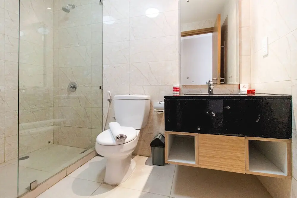 Джакарта: Huge the Mansion Tower Capilano Apartment