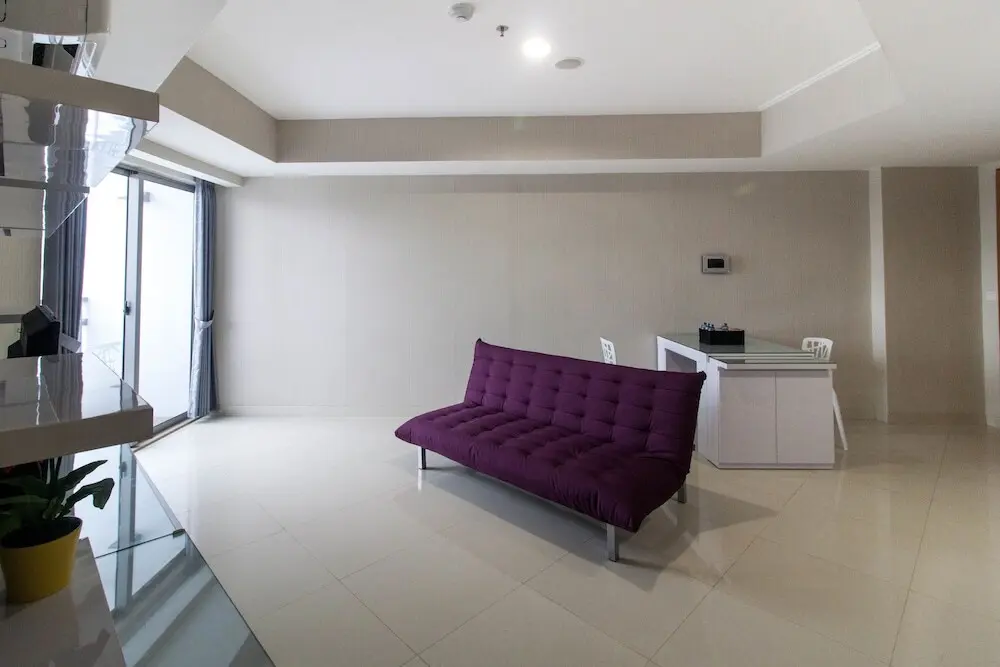 Джакарта: Huge the Mansion Tower Capilano Apartment