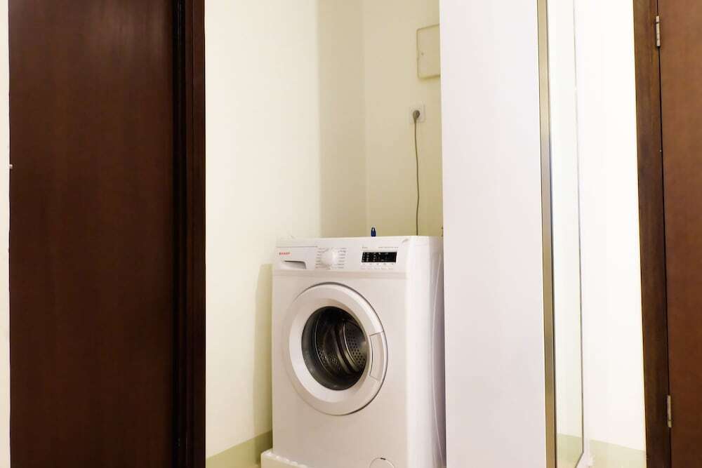 Джакарта: Great Location Pancoran Lavenue Apartment