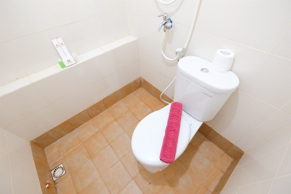 Джакарта: Cozy & Affordable Bassura City Apartment