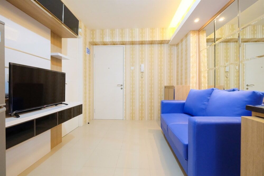 Джакарта: Cozy & Affordable Bassura City Apartment