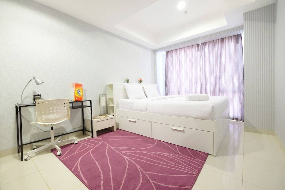 Джакарта: Elegant The Mansion Apartment near Kemayoran