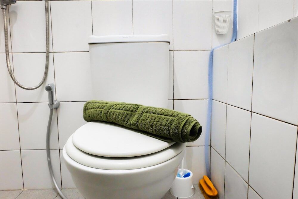 Джакарта: New Furnished Kalibata City Apartment