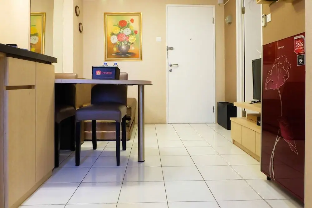 Джакарта: New Furnished Kalibata City Apartment