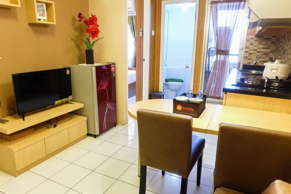 Джакарта: New Furnished Kalibata City Apartment