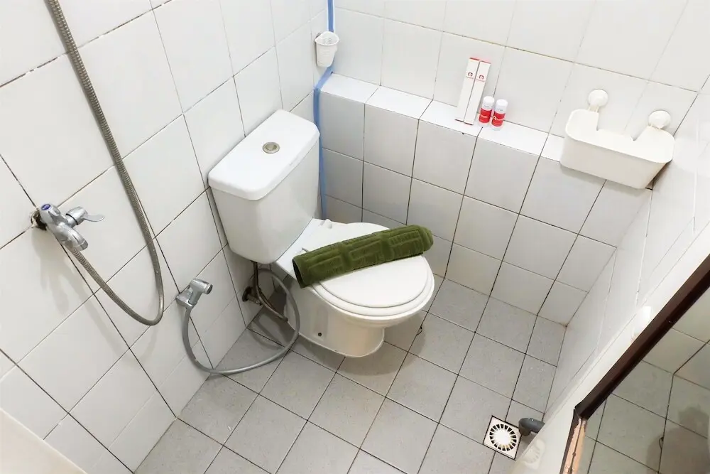 Джакарта: New Furnished Kalibata City Apartment