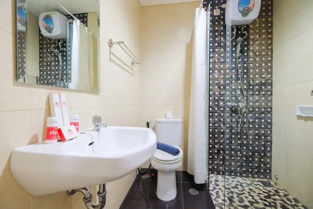 Джакарта: Pool View Cosmo Terrace Apartment at Thamrin City