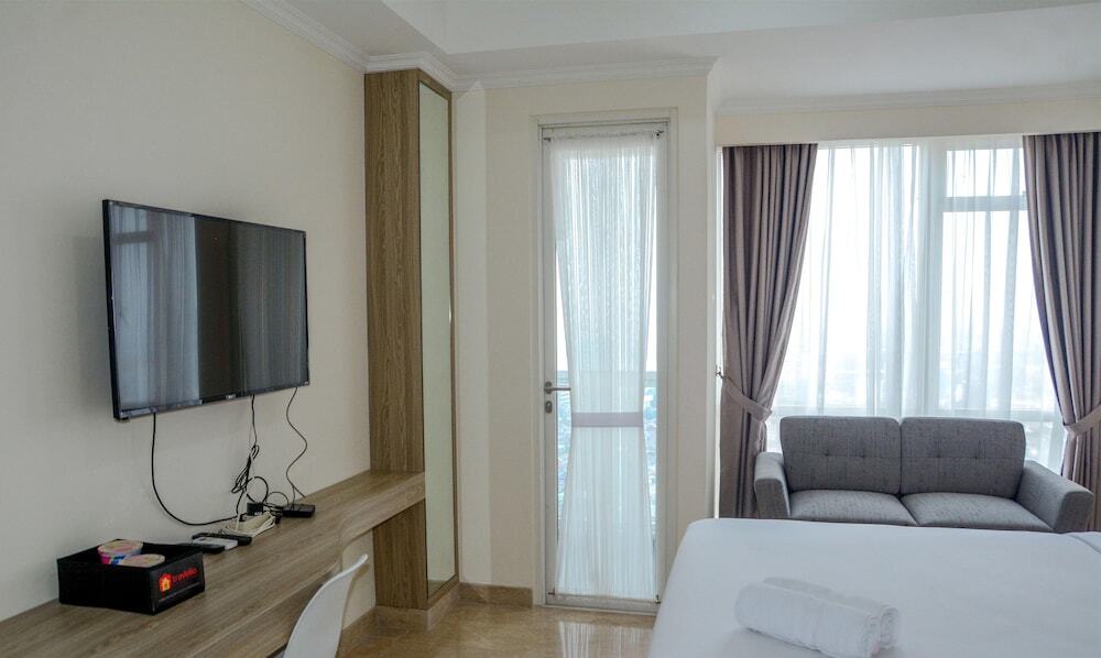 Джакарта: New Studio Menteng Park Apartment with City View