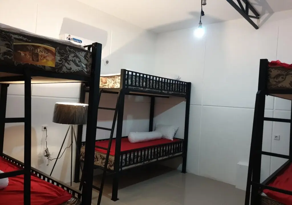 Паданг: 360 Homestay