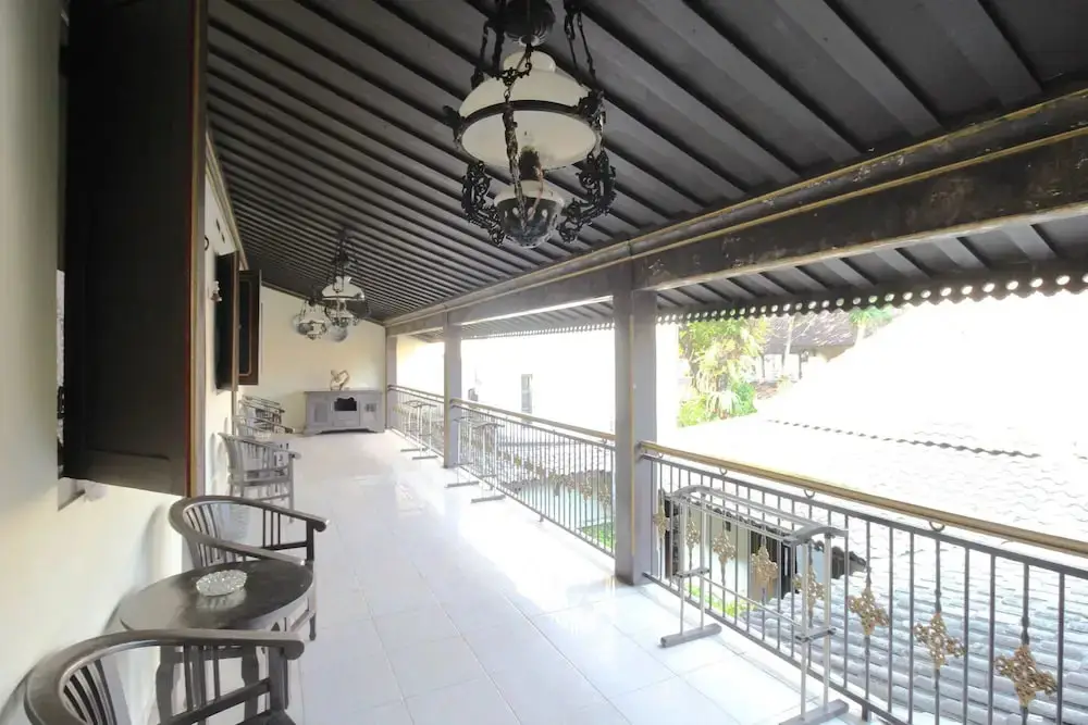 Суракарта: Airy Eco Kauman Cakra Dua 15 Solo