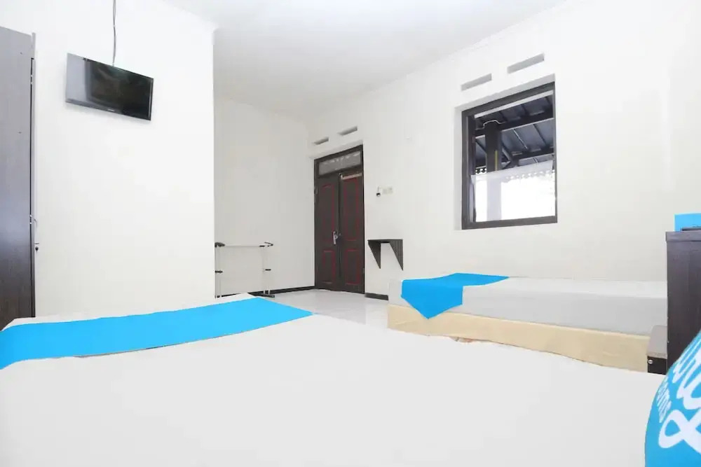 Суракарта: Airy Eco Kauman Cakra Dua 15 Solo