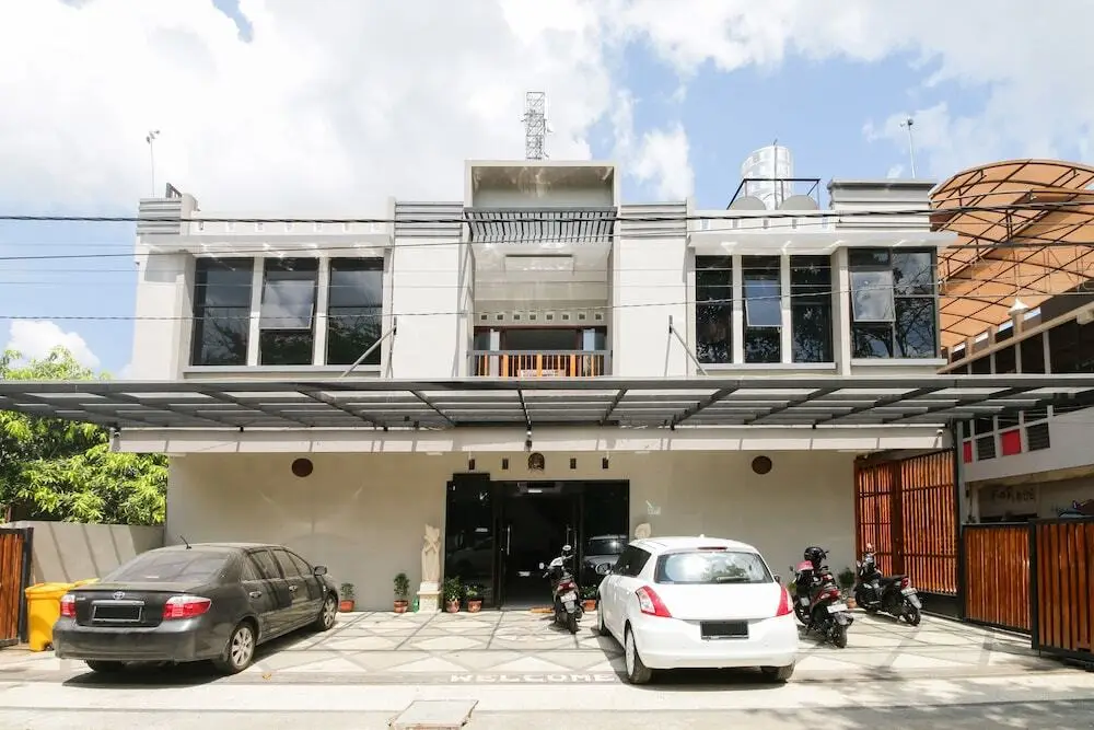 Матарам: Airy Soromandi Mataram 40 Lombok