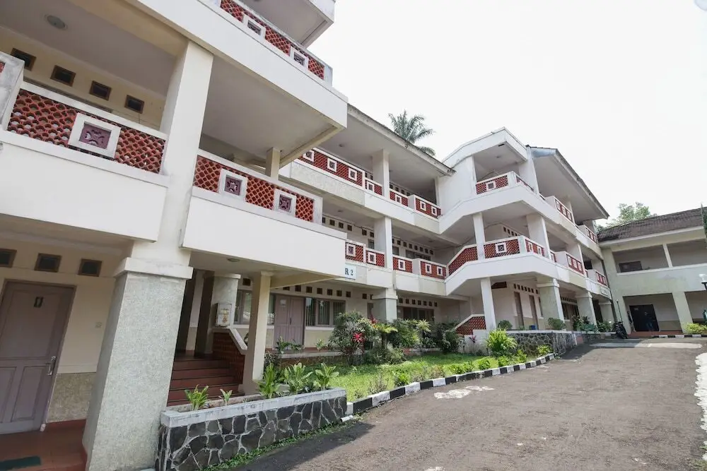 Сизаруа: Airy Eco Syariah Cisarua Lembah Nyiur 68 Bogor