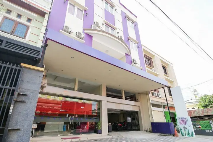Макассар: Airy Manggala Toddopuli Tujuh 7 Makassar
