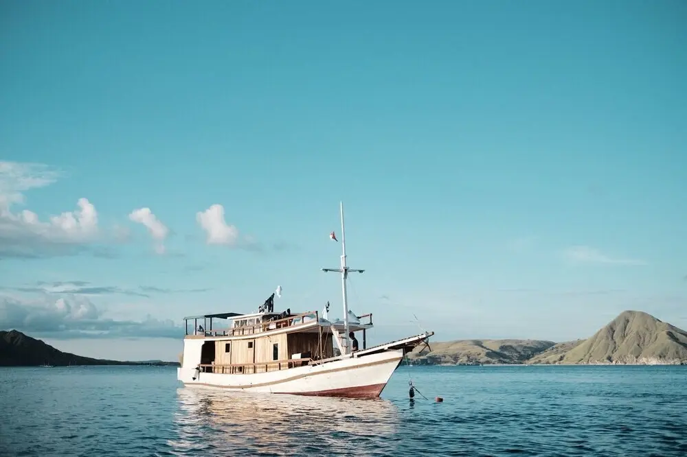 Лабуан-Баджо: Regina Liveaboard