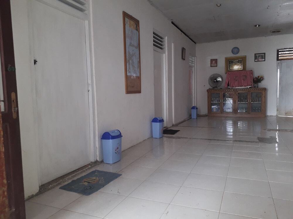 Горонтало: Harry & Mimin Homestay