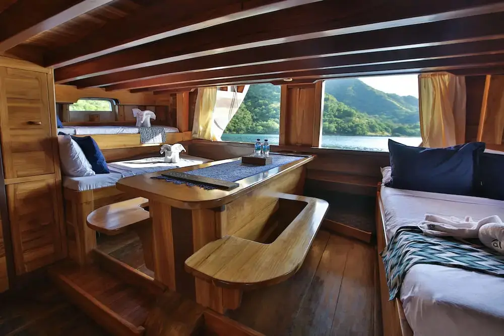 Лабуан-Баджо: Tanaka Liveaboard Raja Ampat