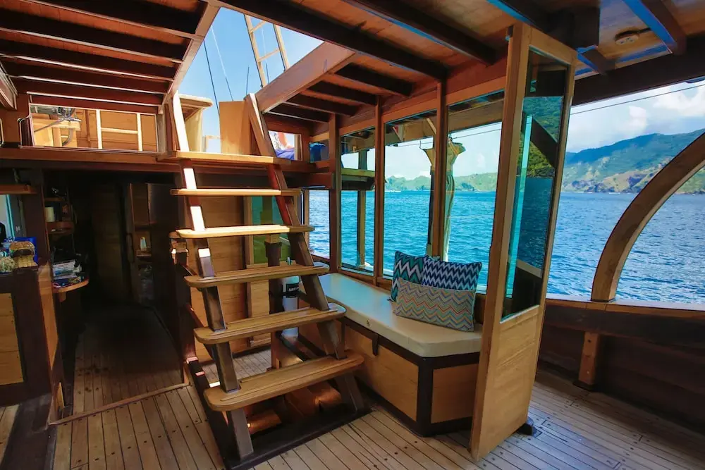 Лабуан-Баджо: Tanaka Liveaboard Raja Ampat