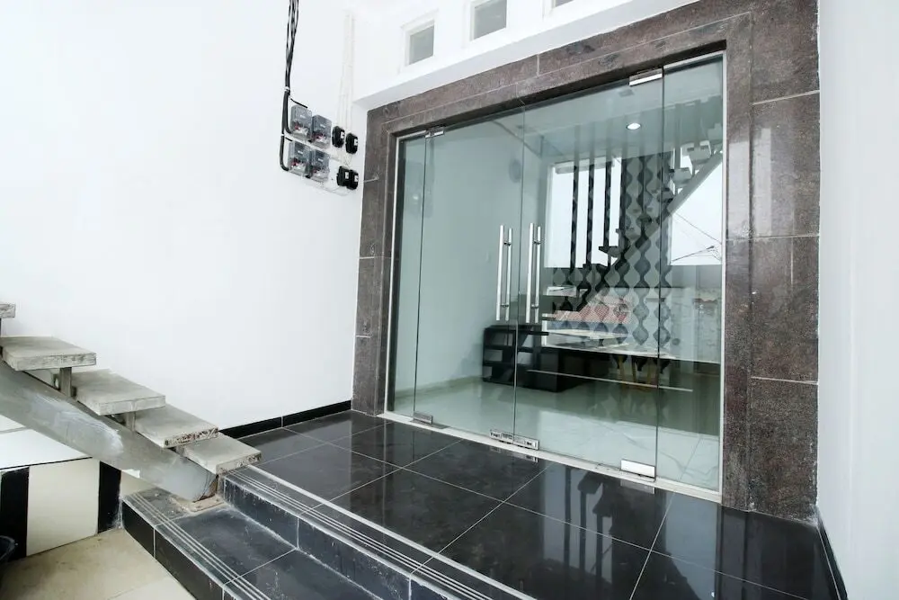 Джакарта: Kamar Keluarga Bandara VI Syariah