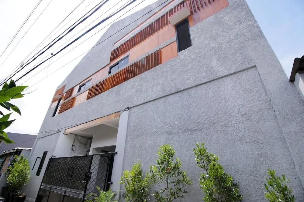 Джакарта: Kamar Keluarga Haji Peeng Syariah