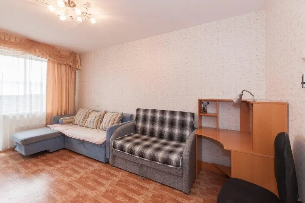 Екатеринбург: Na Mendeleyeva 31 Maryin Dom Apartment