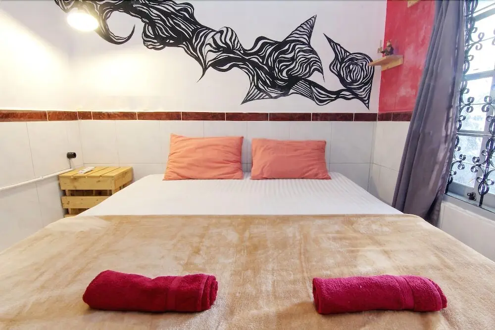 Джокьякарта: De'Oplet Homestay & Gallery