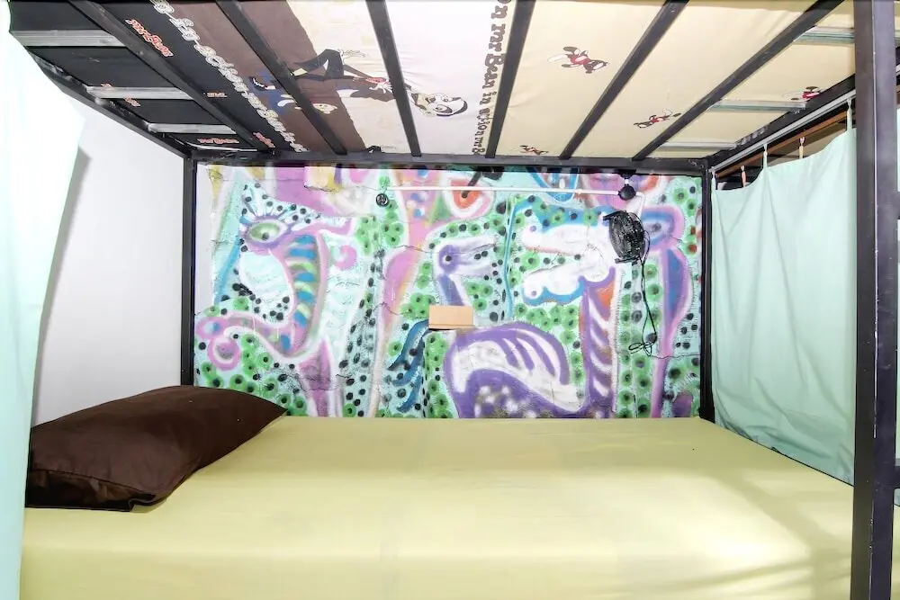 Джокьякарта: De'Oplet Homestay & Gallery