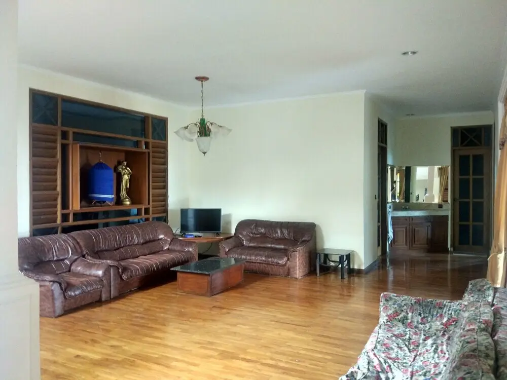 Чипанас: Villa Beverly Hills Puncak for 50 pax