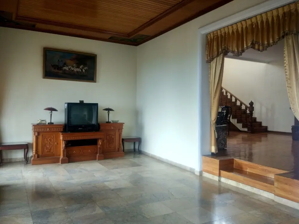 Чипанас: Villa Beverly Hills Puncak for 50 pax