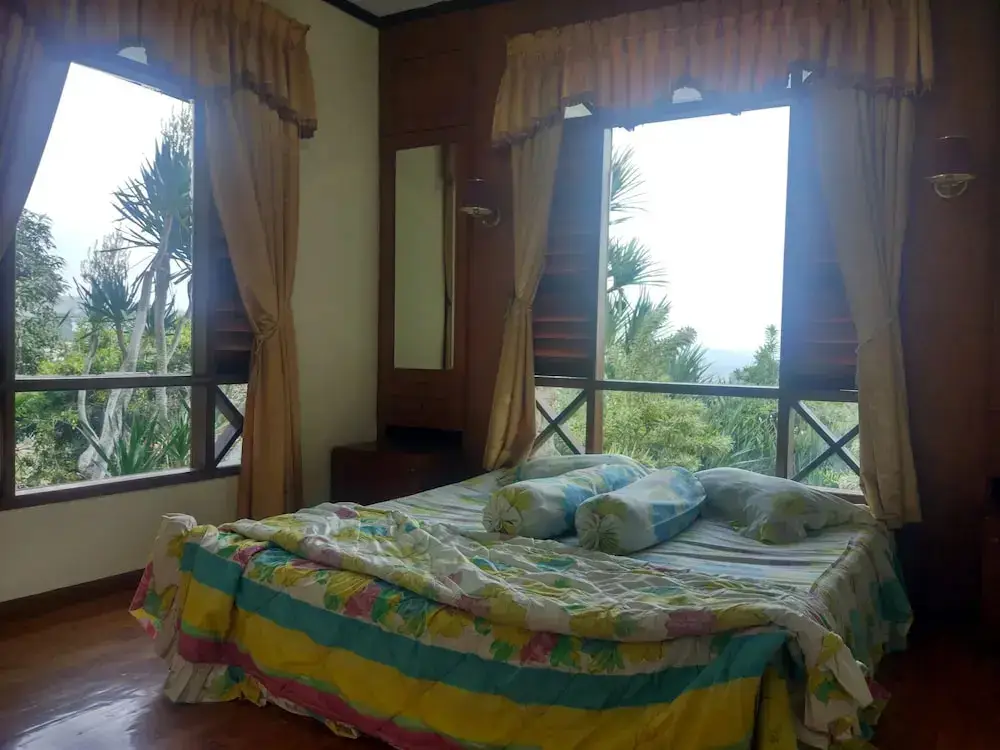 Чипанас: Villa Beverly Hills Puncak for 50 pax
