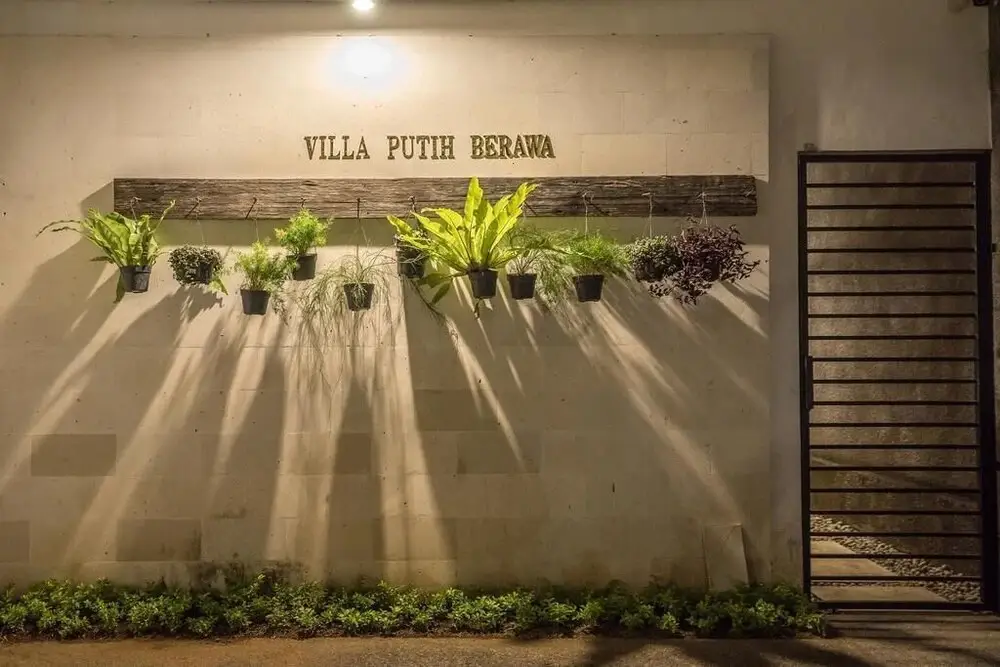 Чангу: Villa Putih Berawa