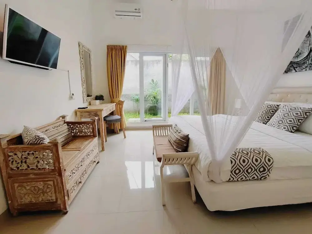 Чангу: Villa Putih Berawa