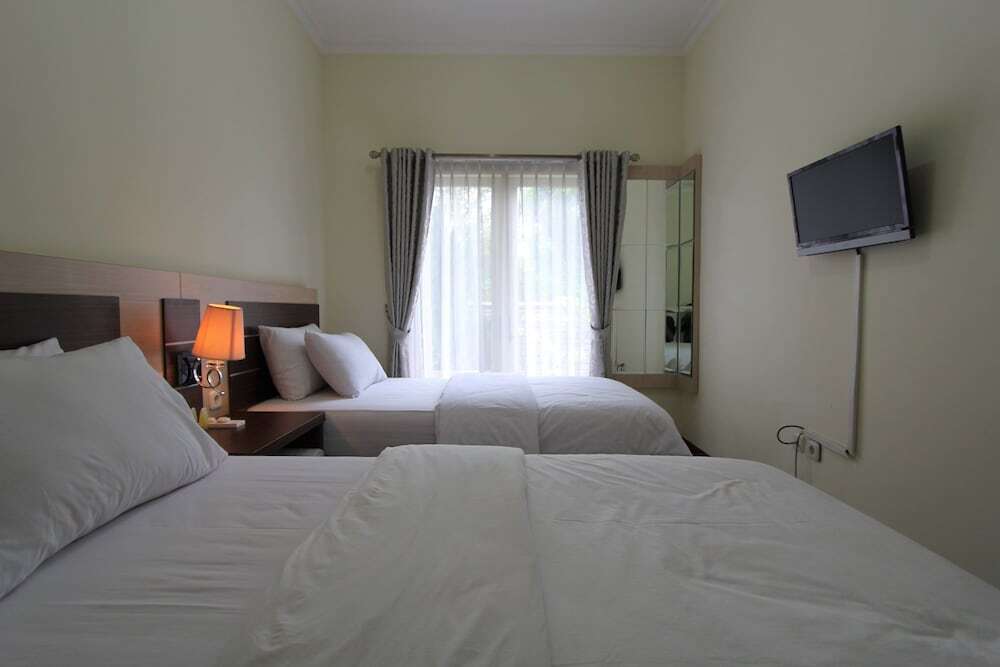 Депок: The Helena Guesthouse