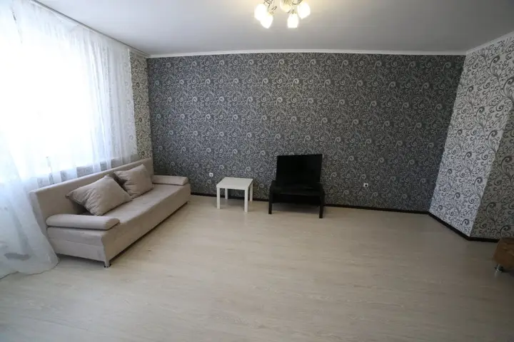 Уфа: Апартаменты Менделеева 145 Колосс
