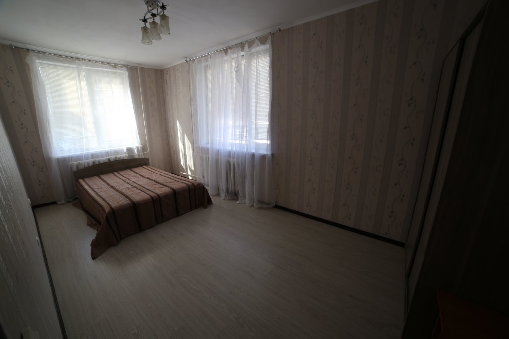 Уфа: Апартаменты Менделеева 145 Колосс