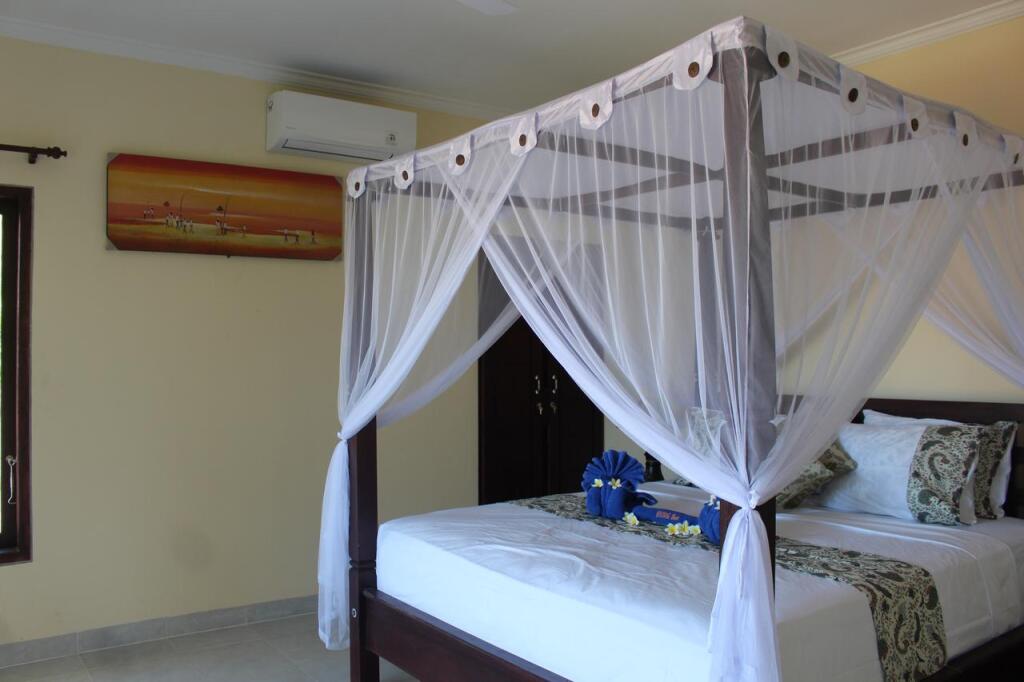 Бунутан: Bintang Beach Villas
