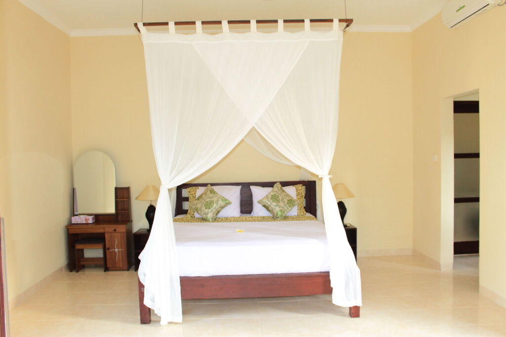 Бунутан: Bintang Beach Villas