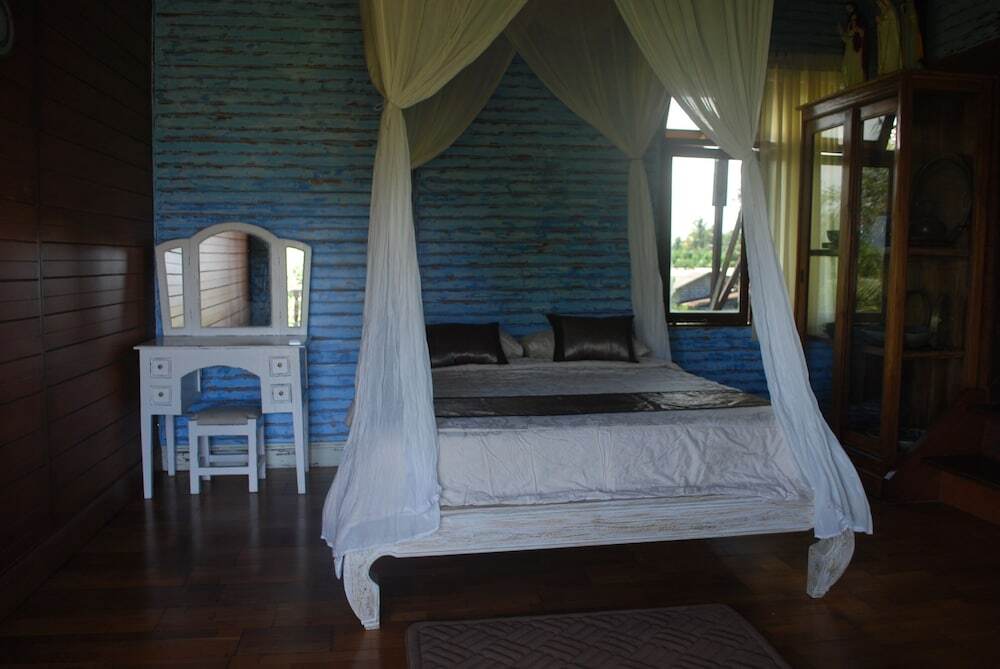 Темеси: Villa Bali Borneo