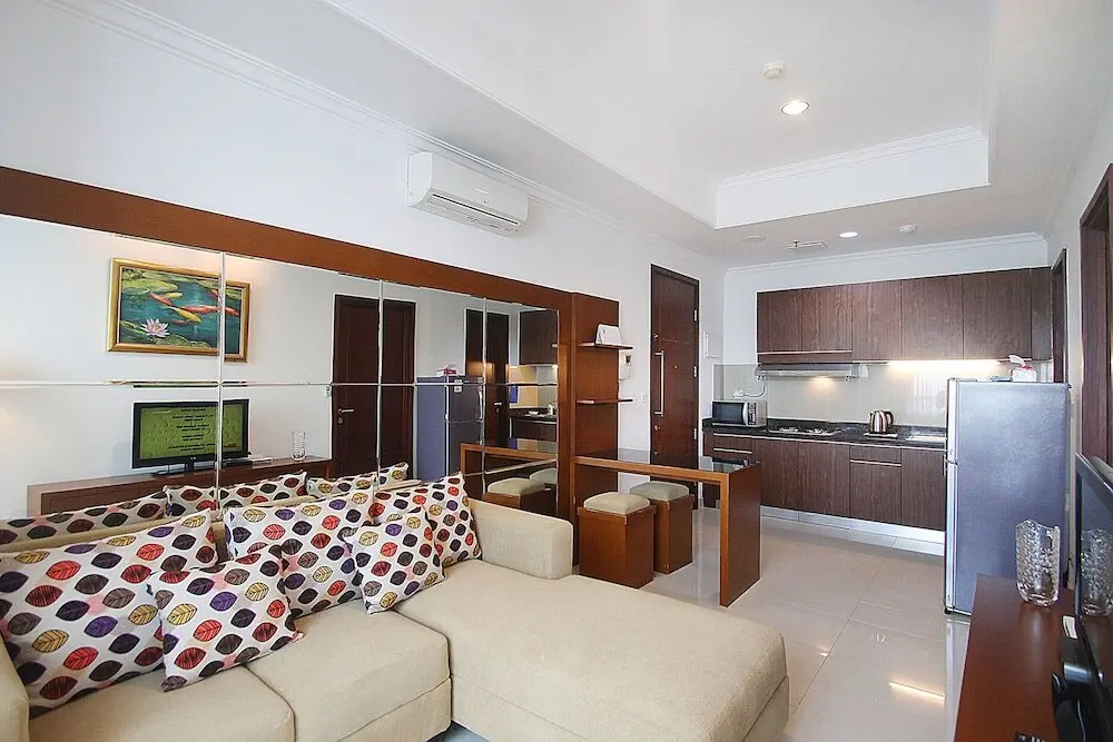 Джакарта: The Condotel at Kuningan City Apartment