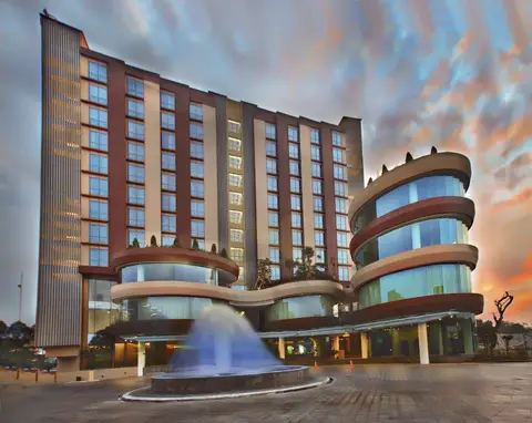 Grand Soll Marina Hotel — фото 1