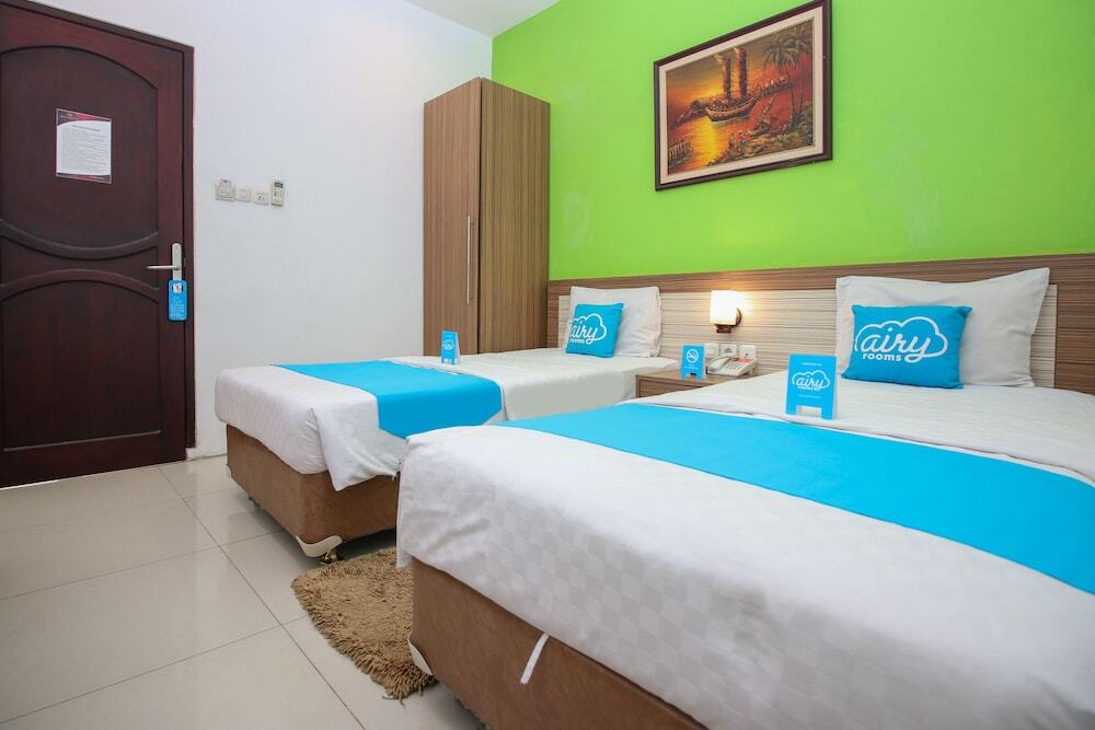 Амбон: Airy Uritetu Jan Paays 16 Ambon
