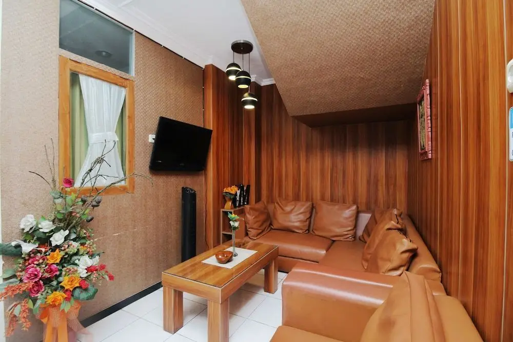 Семаранг: Airy Gombel Bukit Sari Raya 1 Semarang